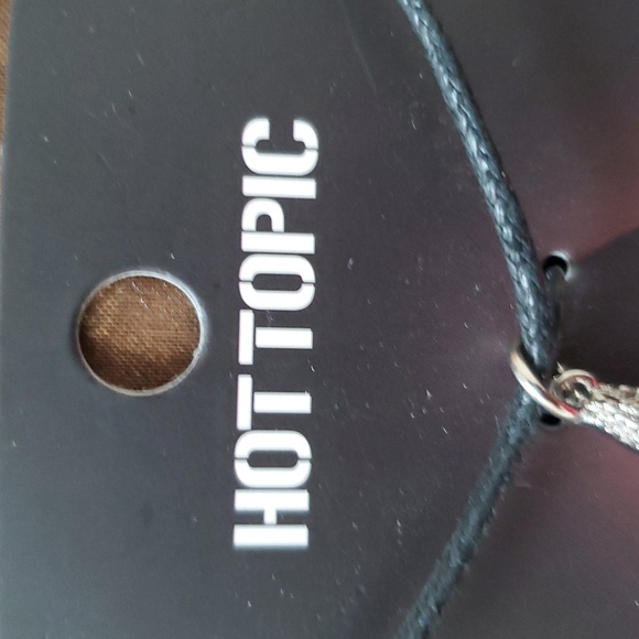 Hot Topic Rock Star Guitar Silver and Red Interchangeable Charm Necklace Set - Picture 7 of 16